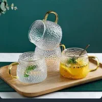 ۶عدد لیوان پیرکس دسته زرد طرح برفی