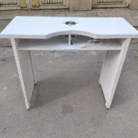 میز ناخون کاری