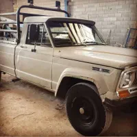 وانت جیپ سیمرغ مدل ۶۴