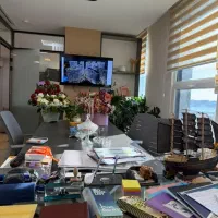 استخدام مشاور املاک و تیم حرفه ای در برج ساز
