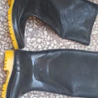 چکمه مشکی