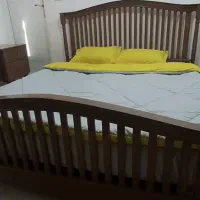 تخت دو‌نفره