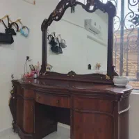 میز آینه دار