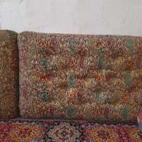 شش عدد پشتی