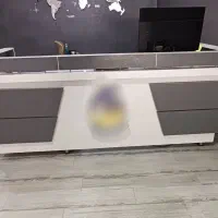فروش فوری. میز مدیریت لوکس به همراه کنسول در حد نو