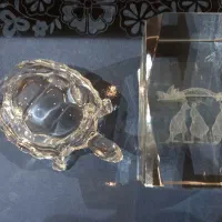مجسمه کریستال