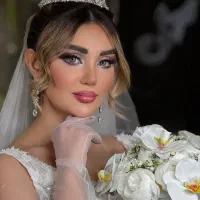 آموزش و خدمات تخصصی میکاپ و مژه