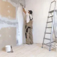 رنگ کاری وگچ کاری ساختمان