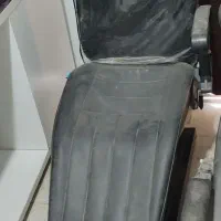 صندلی اصلاح و سرشور و دکور آرایشگاه