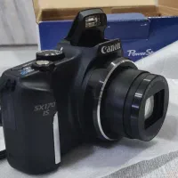دوربین canon با لوازم اصلی