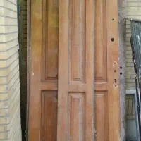 در چوبی مخصوص باغ