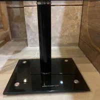 استندسینما خانواده ومیزتلفن وگلدان