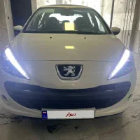 پژو ۲۰۷ سفید ۱۴۰۴