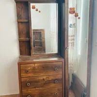 تخت خواب دونفره و دراور چهار کشو و آیینه