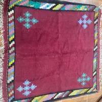 فرش کاملا سالم و قدیمی