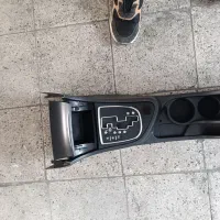 کنسول جلو پنجره اچ سی کراس