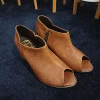 کفش چرم نو