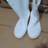 چکمه نونو