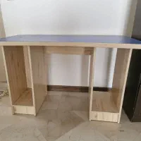 میز تحریر و کامپیوتر یا خیاطی و صندلی