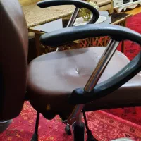 صندلی اداره یا مغازه