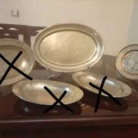 ظروف مسی قدیمی و دیوار کوب
