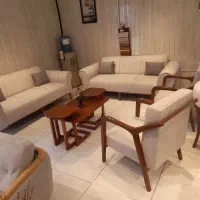 مبل ۸نفره نو داخل نمایشگاه