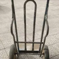 گاری دستی دو چرخ