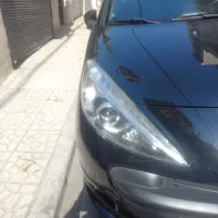 یک جفت چراغ جلو ۲۰۷
