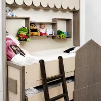 تخت ۳ طبقه به همراه ۲عدد باکس کلبه ای