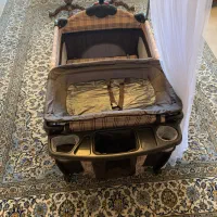 تخت کنار مادر برند چلینو اسپانیاییchelino