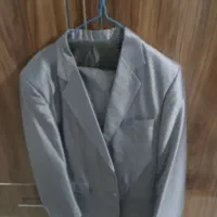 کت و شلوار  نقره ای سایز ۵۰ درحد نو