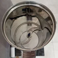سبزی خردکن ۳ کیلوی در حد نو