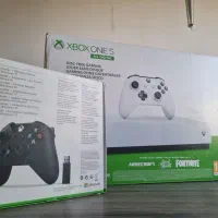 Xbox One S 1TB دیجیتال با 2 دسته + با چند بازی