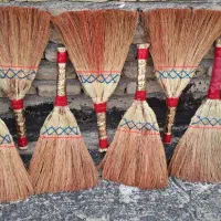 جارو دستی رنگی