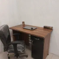 اجاره-میز-کار-احتصاصی-در-دفترکار-با-کلیه-امکانات