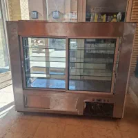 یخچالی ویترینی در حد نو