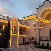 ویلایی-دو-کله-واقع-در-غربیها-بر-11