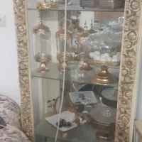 بوفه باوسایل فقط شیشه جلوش شکست