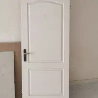درب اتاق خواب و سرویس