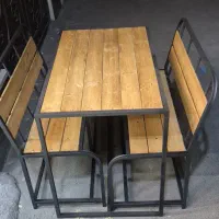 میز صندلی نیمکت