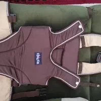 لباس و آغوشی