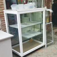 ویترین و میزو صندلی
