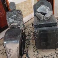 صندلی و تابلو