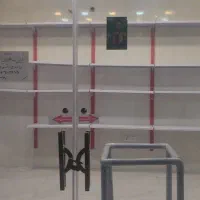 قفسه درحد نو استلاند ومیز