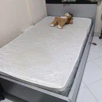 تخت یک و نیم نفره