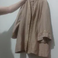 مانتو  کرم رنگ جنس کرپ دوبار استفاده شده