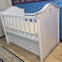 تخت کودک در حد نو خیلی تمیز