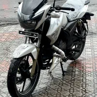 آپاچی 180