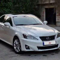 لکسوس IS300