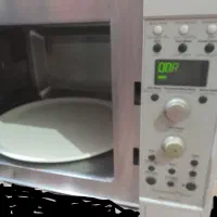 ماکروفر میدان جاپان خیلی تمیز